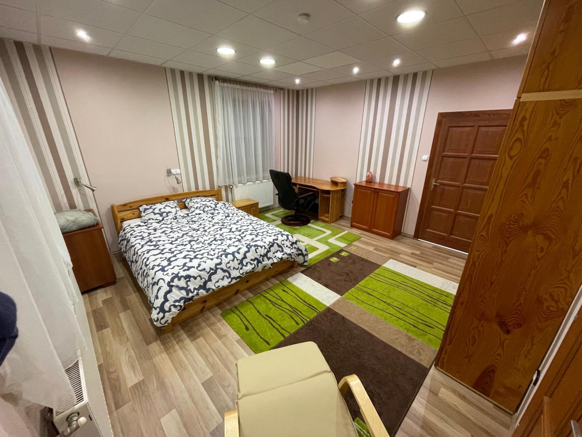 Appartamento Relax Zalaegerszeg Esterno foto